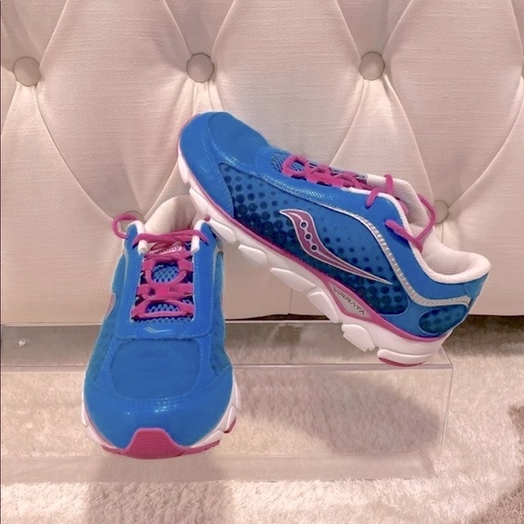 SAUCONY Girls/Women’s Virrata Running Sneaker - Picture 5 of 11